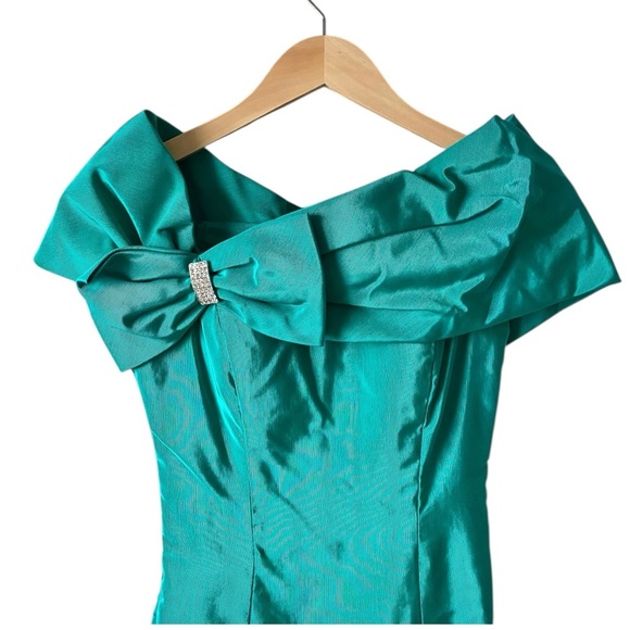 Vintage 80s Green Bow Front Prom Special Occasion Midi Off-Shoulder Dress Sz 3-4 - Picture 5 of 8